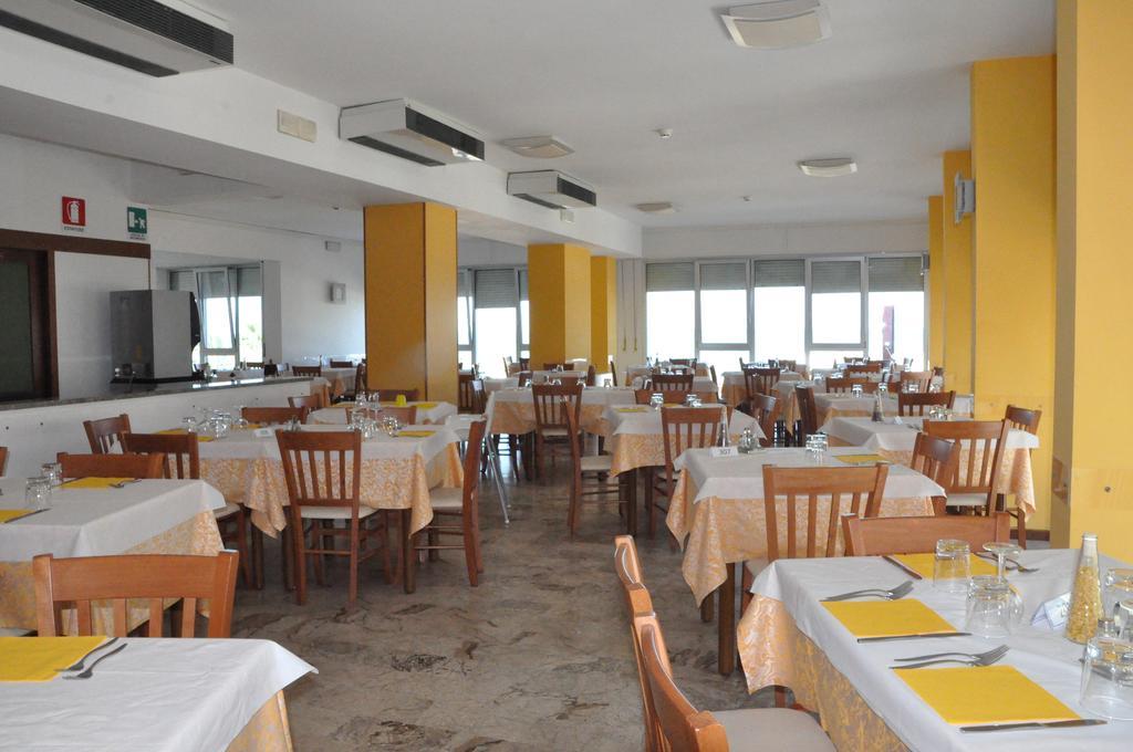 Hotel Sirena Senigallia Bagian luar foto