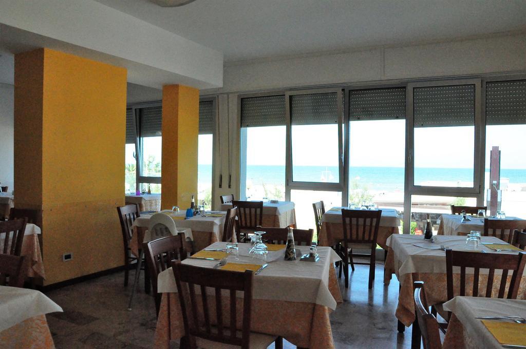 Hotel Sirena Senigallia Bagian luar foto